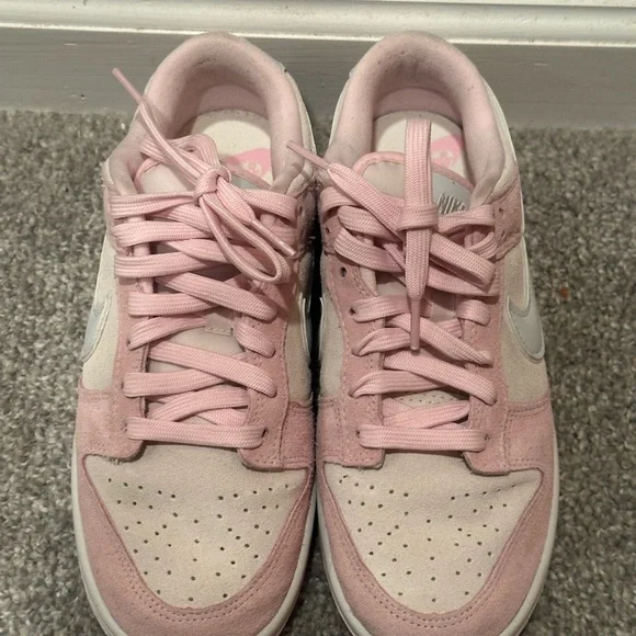 Nike Dunk Low LX Pink Foam - Picture 2 of 6